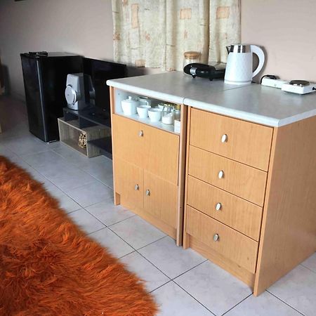 Penthouse Studio Next To The Sea Đảo Đảo Salamis Ngoại thất bức ảnh