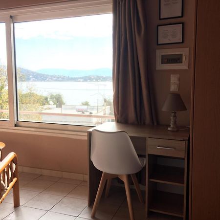 Penthouse Studio Next To The Sea Đảo Đảo Salamis Ngoại thất bức ảnh