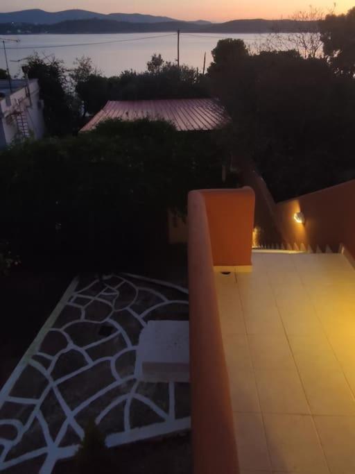Penthouse Studio Next To The Sea Đảo Đảo Salamis Ngoại thất bức ảnh