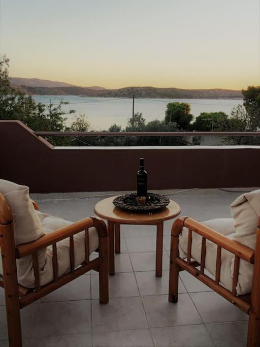 Penthouse Studio Next To The Sea Đảo Đảo Salamis Ngoại thất bức ảnh