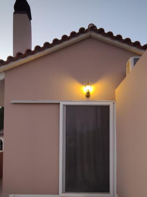 Penthouse Studio Next To The Sea Đảo Đảo Salamis Ngoại thất bức ảnh