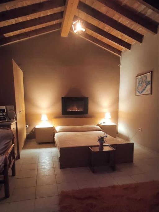 Penthouse Studio Next To The Sea Đảo Đảo Salamis Ngoại thất bức ảnh