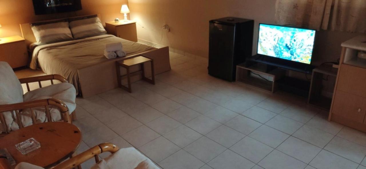 Penthouse Studio Next To The Sea Đảo Đảo Salamis Ngoại thất bức ảnh